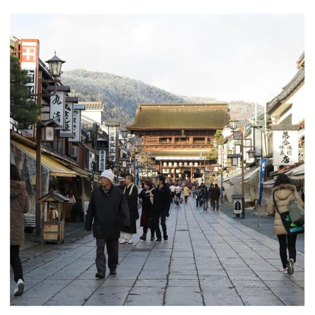From Tokyo/Nagano: Luxury Snow Monkey Private Full-Day Tour - Zenko-ji Temple: ancient calm after the winter excitement