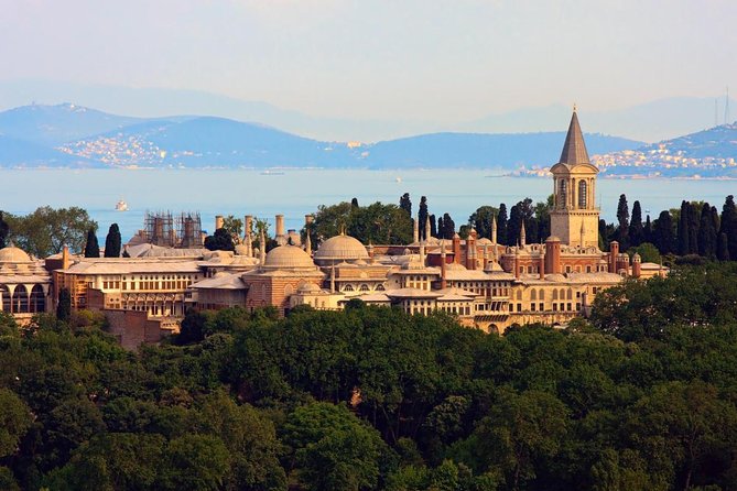 Full-Day City Tour with Private Tour Guide and Red Carpet Treatment with Luxury Minibus - Key Points You Should Know Before You Go