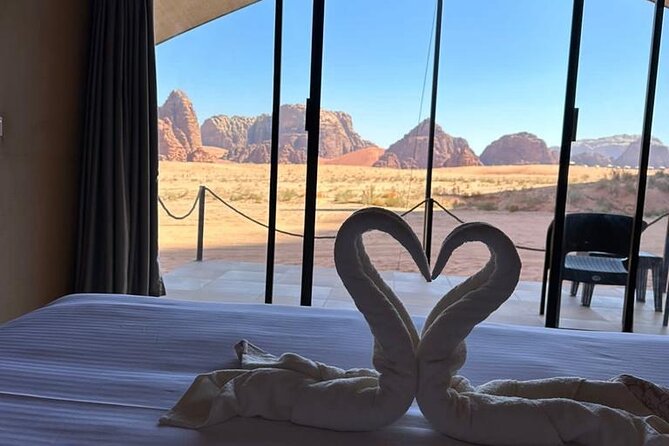 Full-Day Jeep Tour & Sleep in Luxury Tent with private Bathroom - Lunch in Wadi Rum Protected Area: simple, filling, and timed right