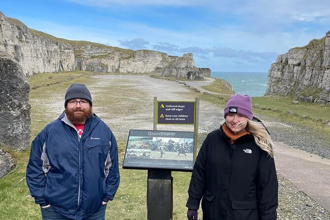 Giants Causeway Tour from Belfast + FREE Belfast Mural Tour - A private North Antrim Coast day that doesn’t feel like a marathon