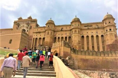 Golden Triangle Tour Package Delhi Agra Jaipur - Day 1 in Delhi: Qutub Minar, Humayun’s Tomb, Lotus Temple, India Gate