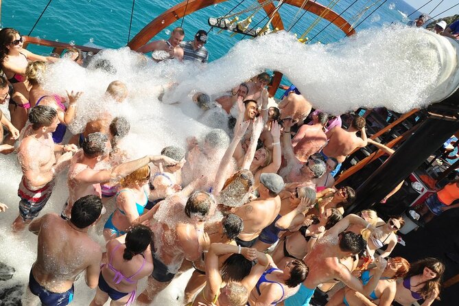 GONSTER : Luxury Pirate Boat Trip Lunch & Soft Drinks & Transfer - Kiriş Bay and the Final Pirate Cave Swim: The Most Fun Stops, in Order