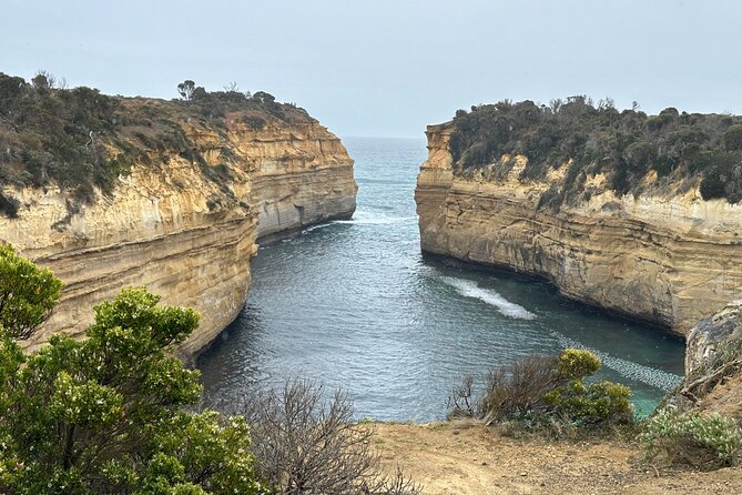 Great Ocean Road 12 apostles PRIVATE Luxury Tour 5 PAX all incl. - Mutton Bird Lookout: quick geology with big payoff