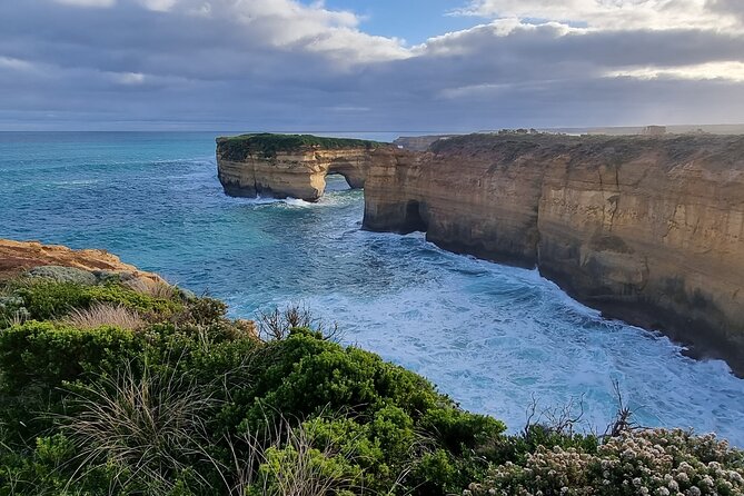 Great Ocean Road Private Luxury Tour - Teddy’s Lookout and the Memorial Archway photo momentum