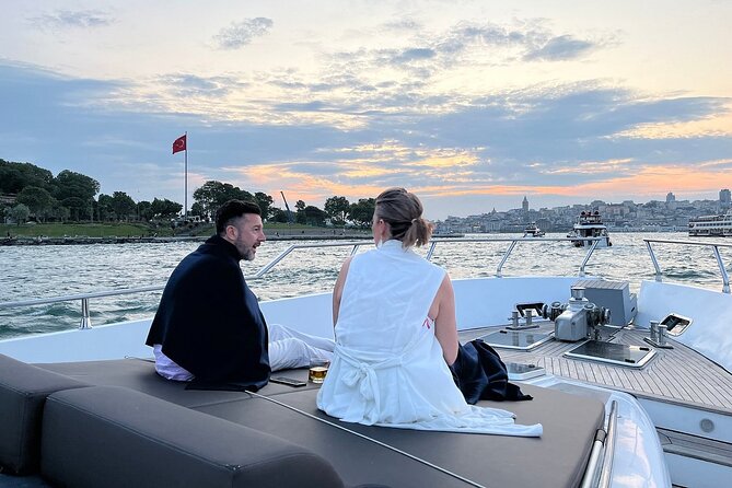 Guided Bosphorus Afternoon Cruise on Luxury Yacht - The Bosphorus is a bottleneck: the islet and Rumelihisarı
