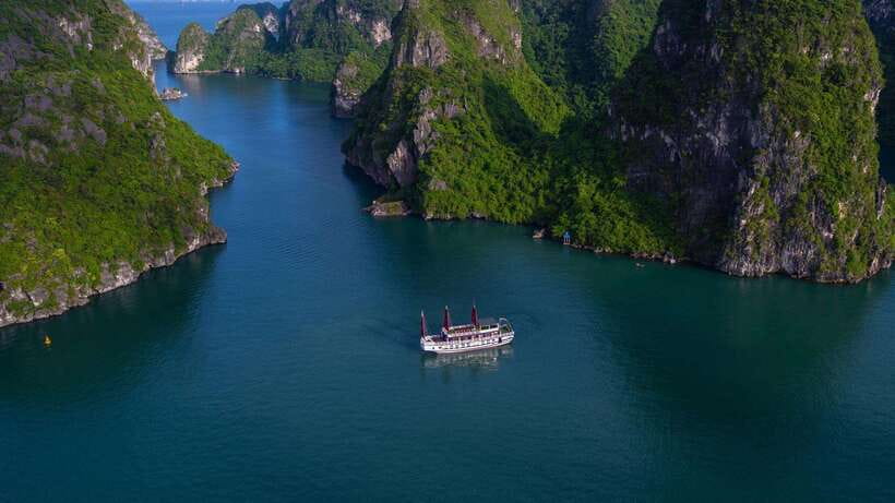 Ha Long Bay - Bai Tu Long Bay Luxury Boat Tour & Transfer - Sunset tea, photo time, and the ride back to Hanoi