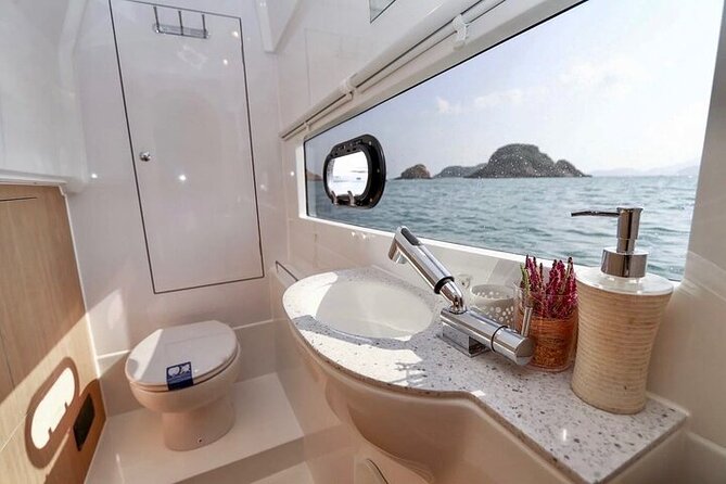 Half Day Luxury Catamaran Turtle Snorkel And Beach - Price and value: why $159 can feel fair here