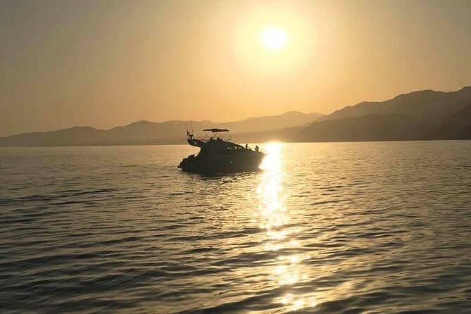 Half-Day Luxury Motor Yacht Cruise in Granada - Price in context: is $160.49 per person a good deal?