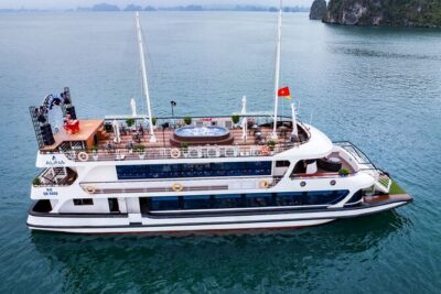 Halong and Bai Tu Long Luxury Day Escape - Getting From Hanoi to the Bay Without Losing the Day