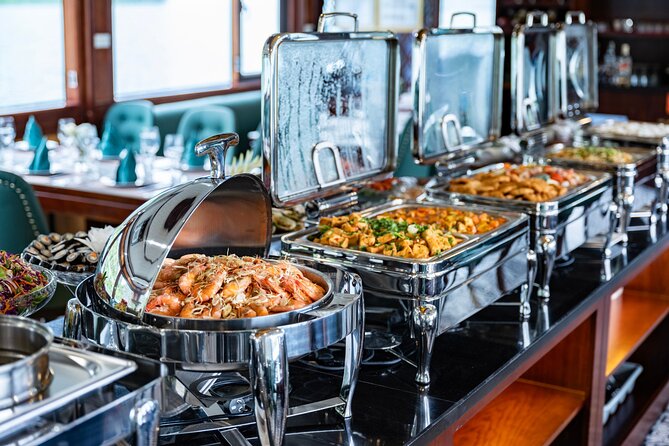 Halong bay 5star Cruise Day Trip: Buffet lunch & Limousine bus - Titop Island and the optional kayaking: active time without the overnight