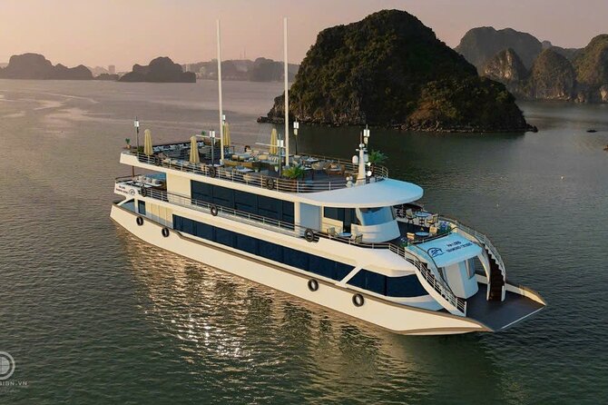 Halong Bay Day Tour By Diamond Era Cruise,Titop,Sung Sot & kayak - Boarding Diamond Era: what the ship experience feels like
