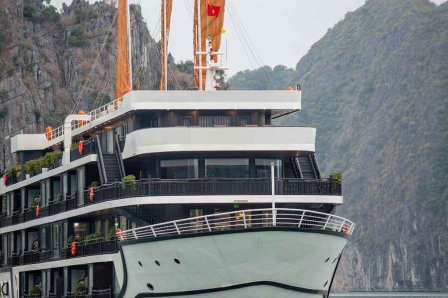 Hanoi: 2-Day Halong & Lan Ha Bay 5-Star Cruise with Balcony - Water Time: Kayak, Swim, and Why the Bay Feels Different in Lan Ha