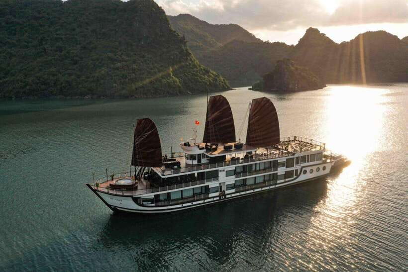 Hanoi: 2D1N Ha Long Bay, Lan Ha Bay by Amanda Luxury Cruise - Sunset on Deck: Happy Hour, Cooking Class, and Night Activities
