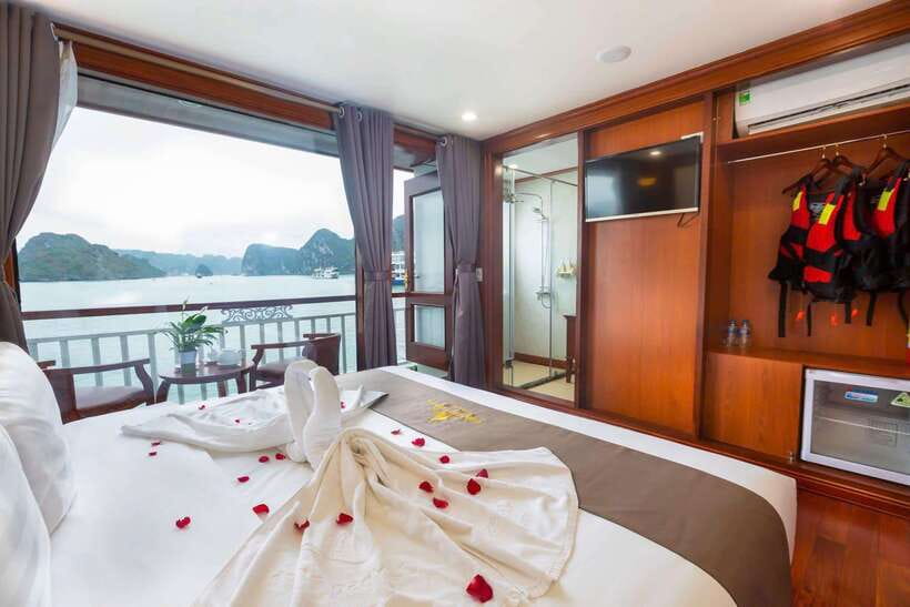Hanoi: 3-Day Ninh Binh, Ha Long, & Lan Ha Bay Luxury Cruise - Day 2 on the water: Ha Long/Lan Ha caves, spring rolls, and deck downtime