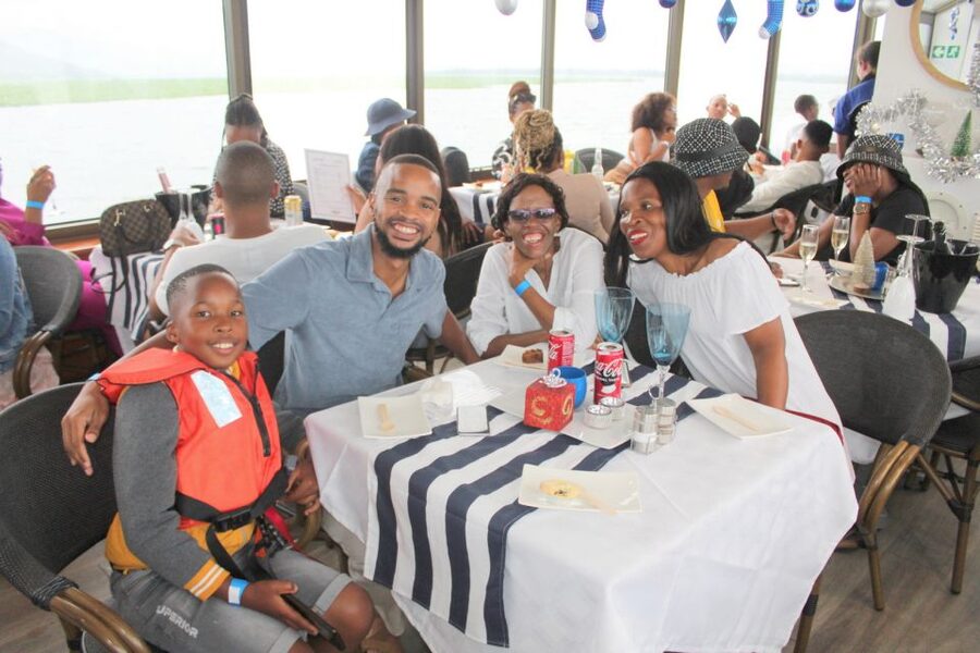 Hartbeespoort Dam: The Luxury Alba Boat Cruise with Food - Following the Route: De Rust, the Meerhof Bridge, Yacht Club Views, and More