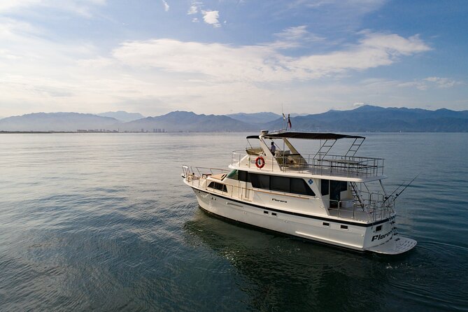 Hatteras 58-61' Luxury Yacht in Puerto Vallarta & Nuevo Nayarit - Why this yacht cruise feels special around Puerto Vallarta