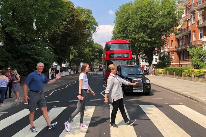 Historical City of London Private Sightseeing Day Tour - Hyde Park: space for a breather between monuments