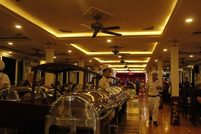 Ho Chi Minh City Night Light - Dinner on Cruise Luxury - Timing tips: making the most of the 5:30 pm start