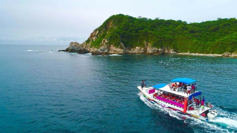 Huatulco: Premium Boat Tour with snorkel experience. - What you really get on a Huatulco premium snorkel boat day