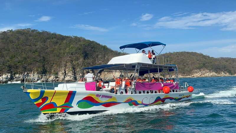 Huatulco: Premium Boat Tour with snorkel experience. - Chachacual Bay inside Huatulco National Park: secret beach + reef snorkeling