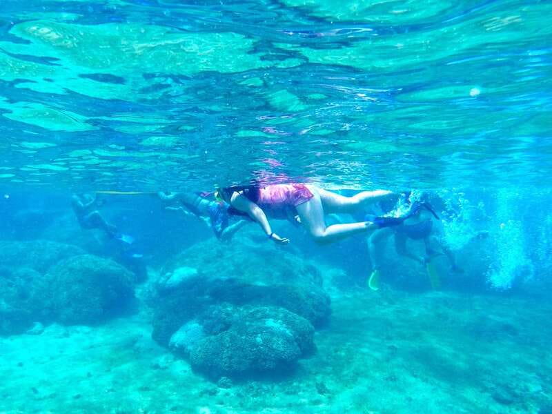 Huatulco: Premium Boat Tour with snorkel experience. - Group size, comfort, and who this tour fits best