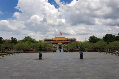Hue Luxury Group Tour- Hue Daily Small Group Tour - Thien Mu Pagoda: the oldest stop and the best story starter