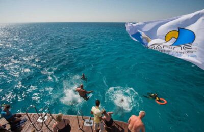 Hurghada: Luxury Orange Bay Cruise with Lunch and Pickup - The Yacht Experience: Sun Deck Comfort and On-Board Hygiene