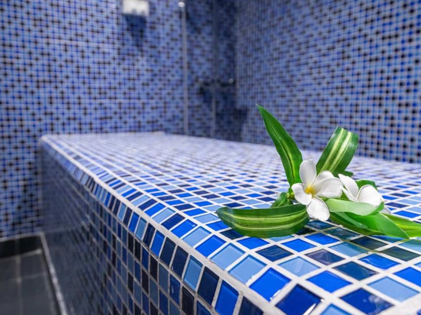 Hurghada: Luxury VIP Hammam & Spa with Transfer & Drink - First Impressions Inside: Lockers, Clean Rooms, and Privacy Boundaries