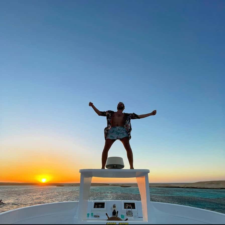 Hurghada: Luxury Yacht Trip with Personal Crew and Chef - Lunch on the yacht: chef-led food beats the usual boat buffet