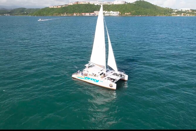 Icacos: Luxury Sailing Catamaran All Inclusive Beach and Snorkel - Why this feels like a luxury day, not just a boat ride