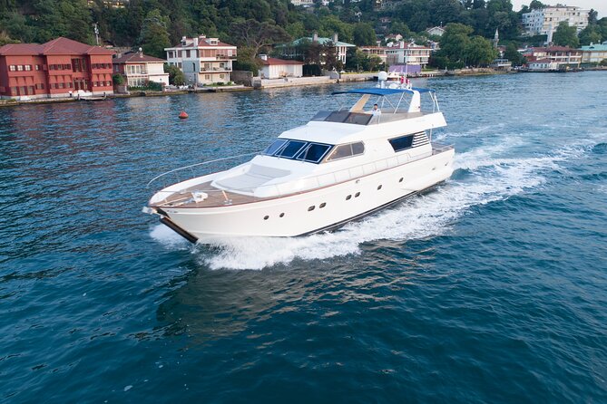 Istanbul Bosphorus Sunset Cruise on the Luxury Yacht - Food, Drinks, and Comfort: What the On-Board Experience Feels Like