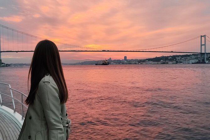 Istanbul Bosphorus Sunset Cruise with Wine on a Luxury Yacht - Guides in real life: the difference between a photo and a story