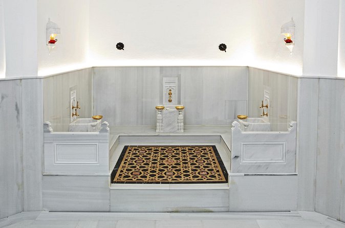 Istanbul, Luxury Hürrem Hammam - Keyf Treatment - Hair wash, cold-quarter face mask, and the service extras