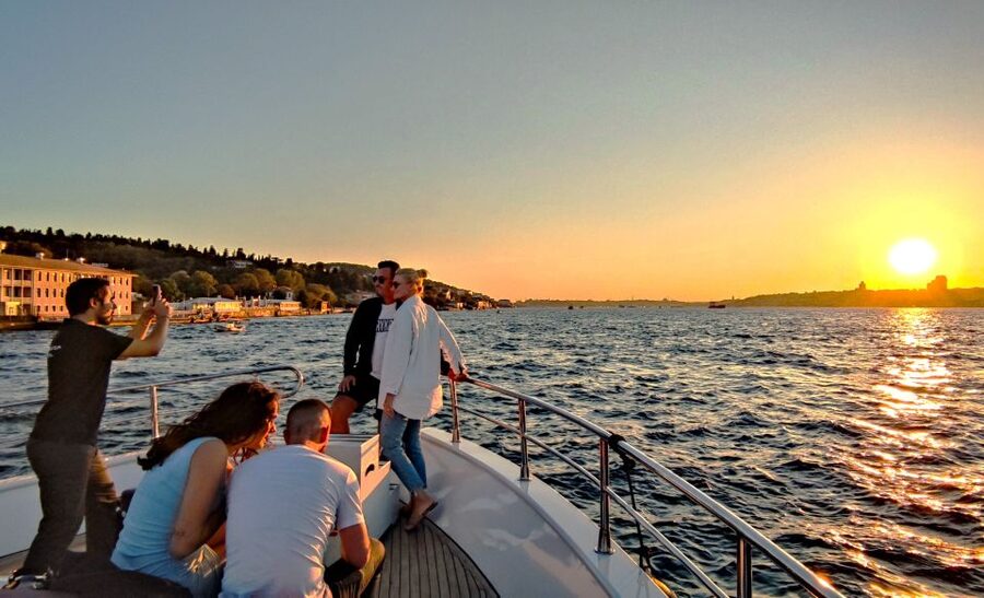 Istanbul: Old City Tour and Luxury Sunset Bosphorus Cruise - Key points worth clocking before you go
