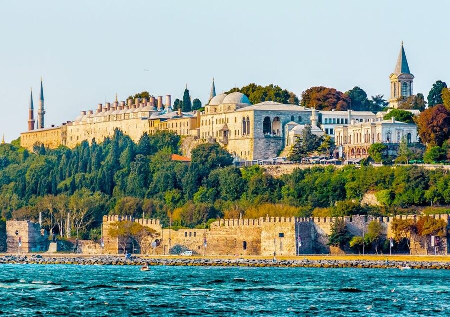 Istanbul: Old City Tour and Luxury Sunset Bosphorus Cruise - Price and value for a 10-hour format with guided stops
