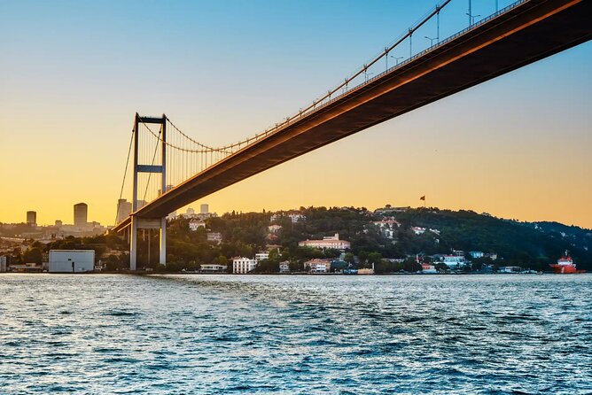 Istanbul Private Luxury Yacht on Bosphorus - Setting Off from Eminönü: Meeting Point That Makes Sense