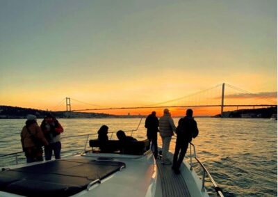Istanbul: Small-Group Luxury Yacht Sunset Cruise w/ Snacks - Getting on board at İBB Karaköy Sahil Parkı (and why timing is everything)