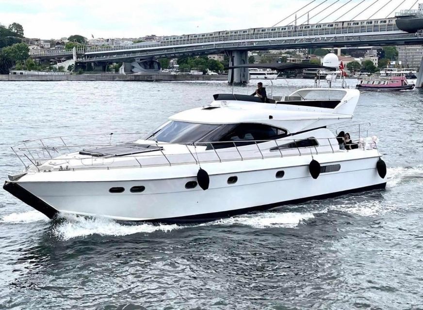 Istanbul: Small-Group Luxury Yacht Sunset Cruise w/ Snacks - The audio guide app: how the stories work in practice