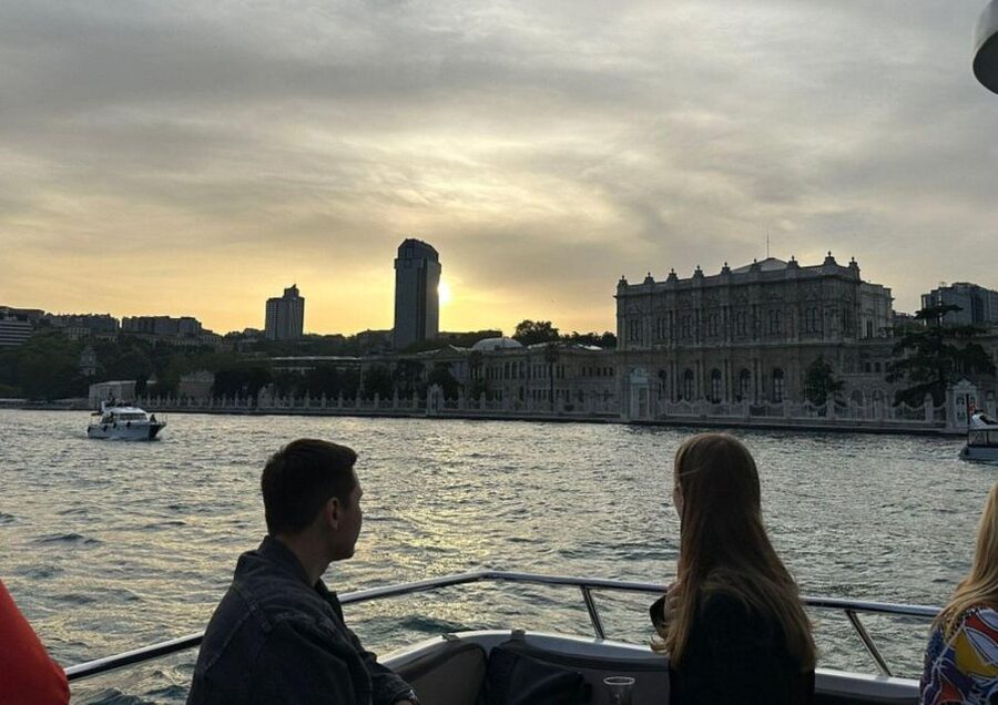 Istanbul: Small-Group Luxury Yacht Sunset Cruise w/ Snacks - Small-group luxury: comfort, crowd control, and who this suits
