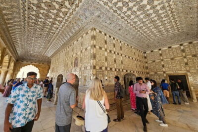 Jaipur Full Day Attractions Tour by AC Car with Local Guide - Price and logistics: what $14 buys you (and what it doesn’t)