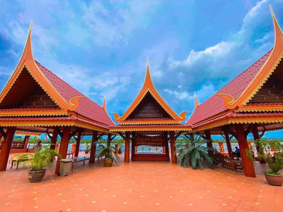 Jame bonds canoe 7 point 6 Island Premium trip - Ko Yao Yai photo stops and the final return to Phuket Boat Lagoon