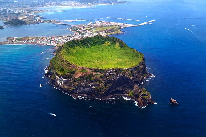Jeju Premium Small Group UNESCO Day Tour - East Course - Seongsan Ilchulbong (Sunrise Peak): The Crater Hike You’ll Remember