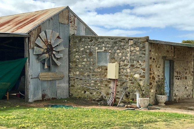 Kangaroo Island Luxury Small Group 'Island Life' Full Day Tour - Getting the most out of your guide (and why names keep coming up)