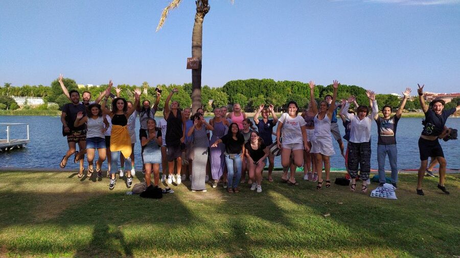KayakTour or Rental+Premium Gear+QuickIntroCourse+Help - Premium facilities before and after: Seville, but easier