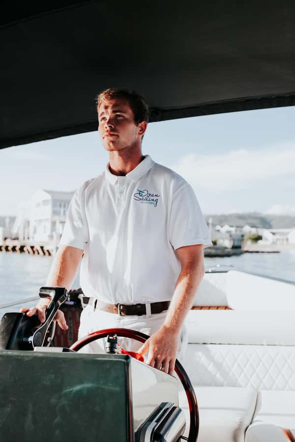 Knysna: Scenic Cruise Aboard a Luxury Lounge Cruiser - Who Should Book This Knysna Lagoon Cruise (and Who Might Skip It)