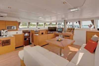 Kona Luxury Catamaran Yacht Snorkel & Sail - Gear That Fits: Prescription Masks, Vests, and Sanitized Equipment