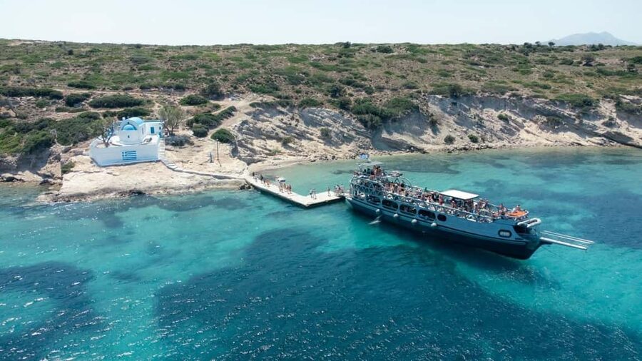 Kos Pearl 3 Island: Lounge in Luxury on the Aegean Waves - Drinks, Sunbeds, and the Small Choices That Change the Experience