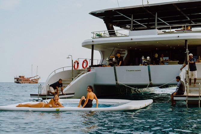 Krabi: 4 Island Luxury Yacht with Snorkelling & Clear Kayaking - Twin cliffs, Chicken Island rock, and the photos you’ll actually want