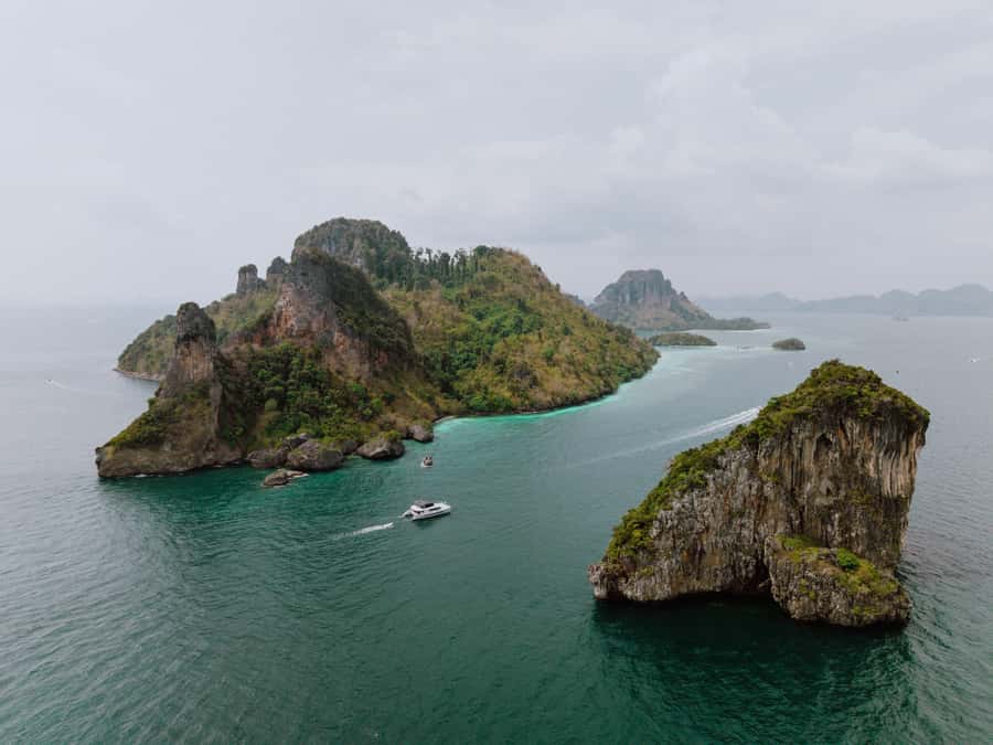 Krabi: 4 Island Premium Yacht with Snorkeling & Clear Kayak - Getting there comfortably: transfers and safety considerations