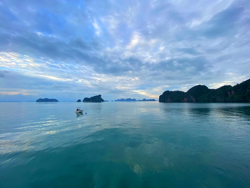 Krabi: Premium James Bond Island Speedboat & Canoe Trip - James Bond Island at Koh Tapu: the photo stop done right